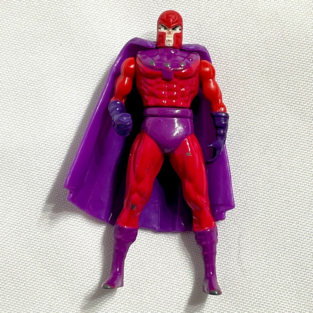 Vintage 1994 Marvel 3” die cast XMen Magneto posable figure some wear on paint